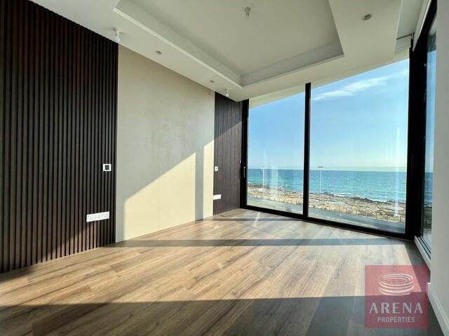 detachedHouse-16-1-luxury-villa-in-ayia-thekla-6154.jpg