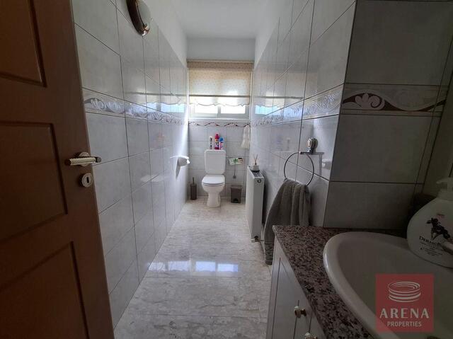 detachedHouse-69a0582255d76.jpg