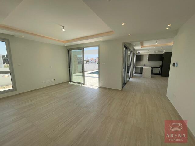 New Villas in Dekelia Area – photo 7
