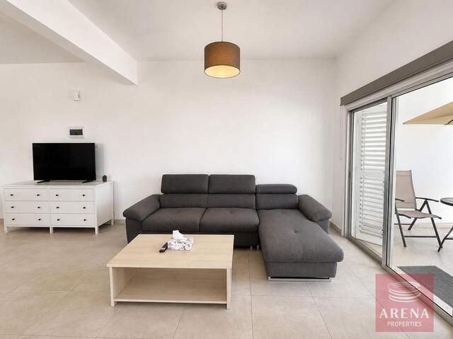 penthouse-6a6c8a48dc14a.jpg