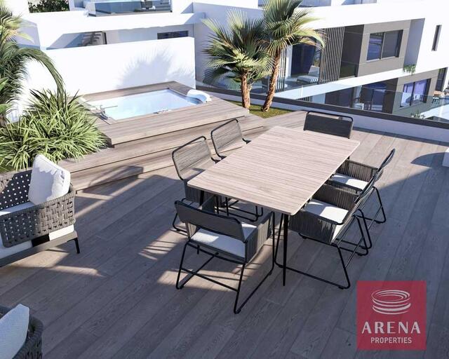 penthouse-26-APARTMENTS-IN-LIVADIA-8282-1.jpg