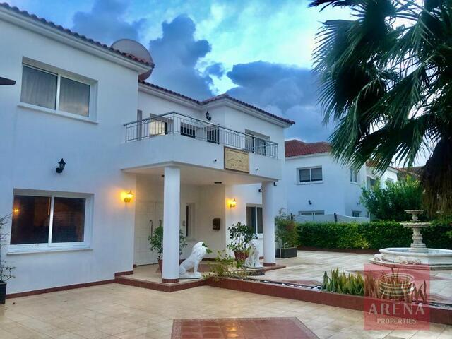 Villa in Pervolia for Rent – photo 2