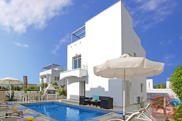 detachedHouse-1-3-BED-VILLA-AYIA-NAPA-6905.jpeg