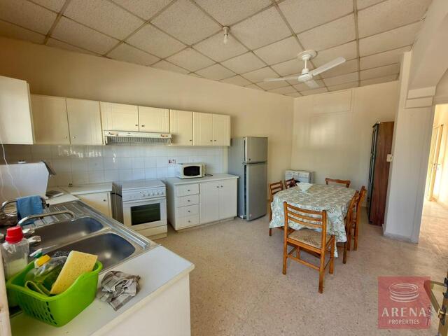 bungalow-6a632b4b93dc6-1.jpg