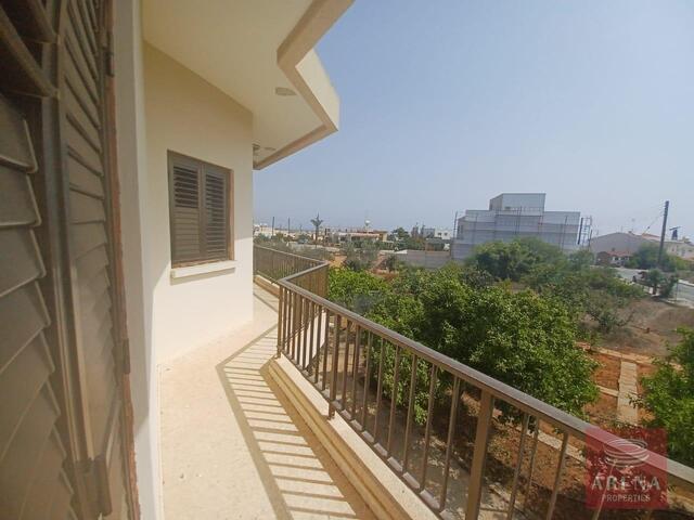 House in Derynia – photo 11