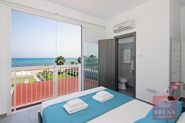 3 Bed Seafront Villa in Ayia Thekla – photo 10