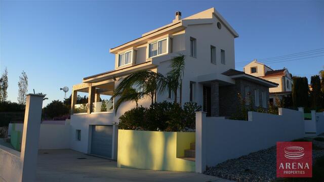 detachedHouse-1-VILLA-CYPRUS-4491.jpg