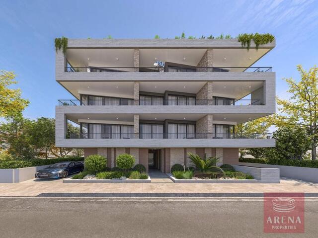 penthouse-69d4e69979179-1.jpg