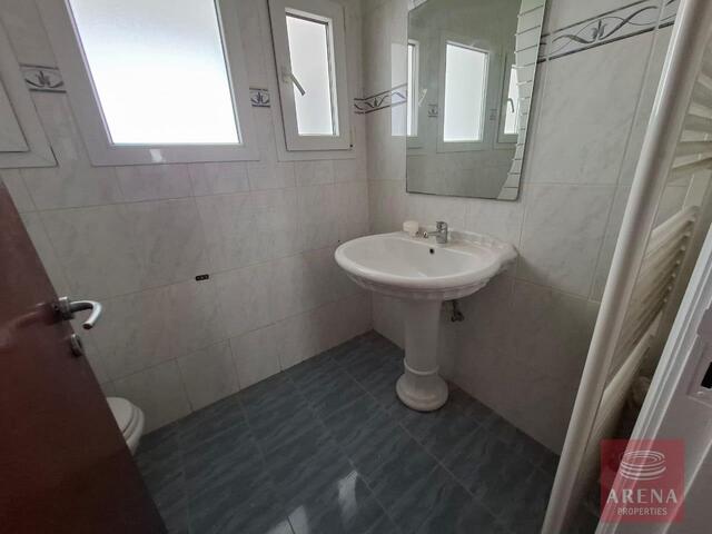 detachedHouse-69f896ee5d8f5.jpg