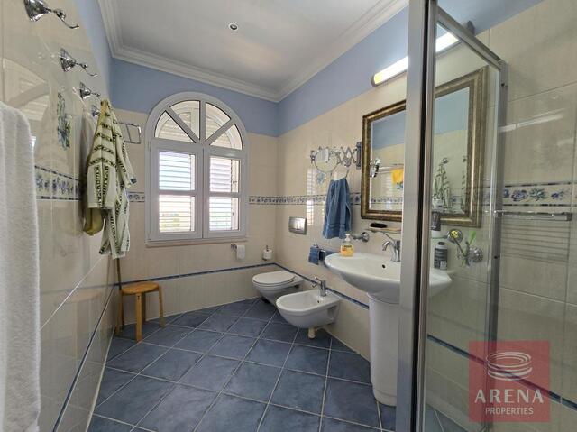 detachedHouse-13-4-BED-VILLA-CAPE-GRECO-8275-1.jpg