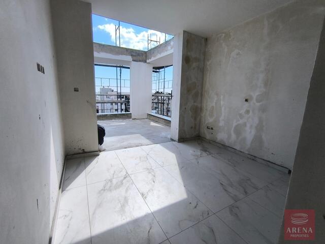 penthouse-69ce46432ef1b-1.jpg