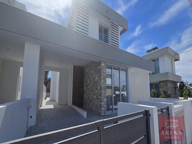 detachedHouse-6a22a26589e48-2.jpg