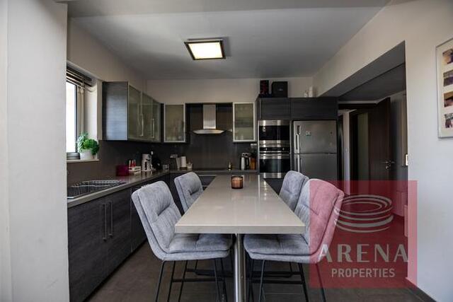 apartment-6995d2960e274.jpg