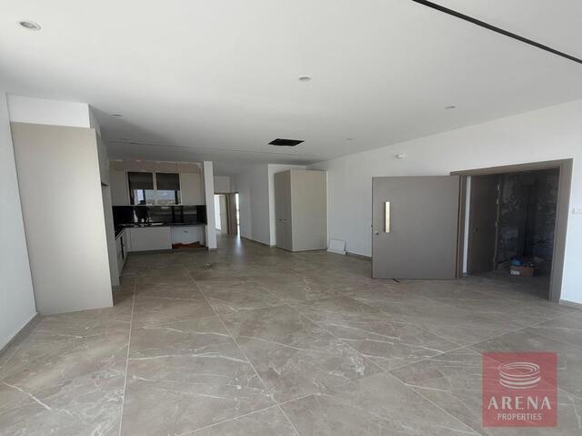 2 Bed Penthouse in New Marina Area – photo 1