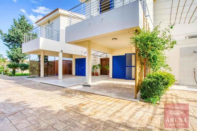6 Bed Villa in Protaras – photo 4