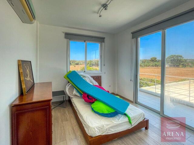 5 Bedrooms Villa in Protaras – photo 21