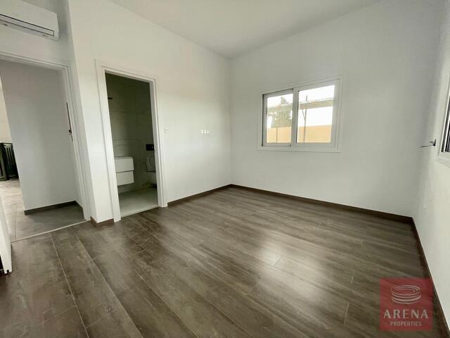 3 Bed Bungalow in Pervolia – photo 4