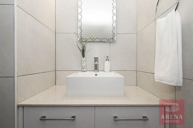 3 Bed Seafront Villa in Ayia Thekla – photo 12