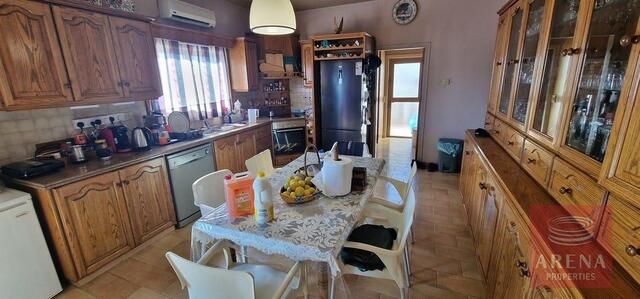 bungalow-6a351dc7a5cb4-2.jpg