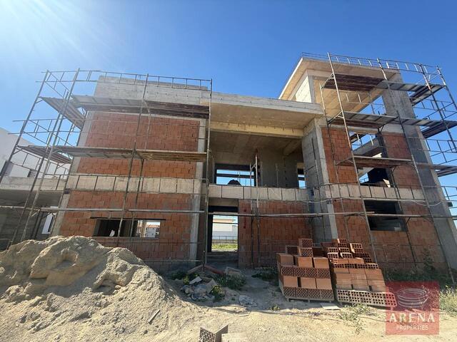 detachedHouse-6a572d1b4451f-1.jpg