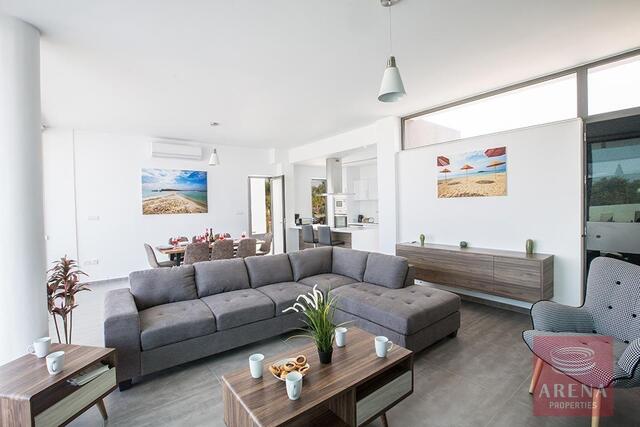 detachedHouse-12-villa-ayia-napa-5282.jpg