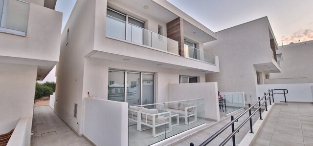detachedHouse-8-1-3.jpg