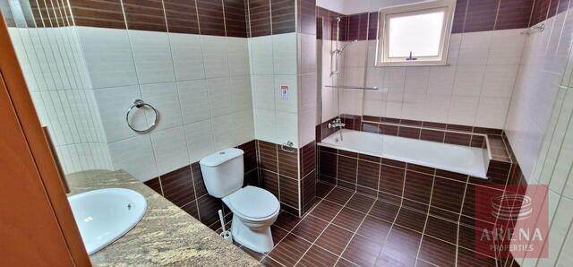 detachedHouse-69f352b0181f4.jpg