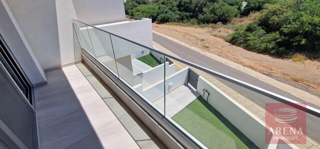 detachedHouse-69fb77558b738-1.jpg
