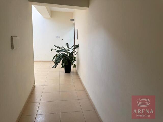 apartment-69fde98bd9eca.jpg