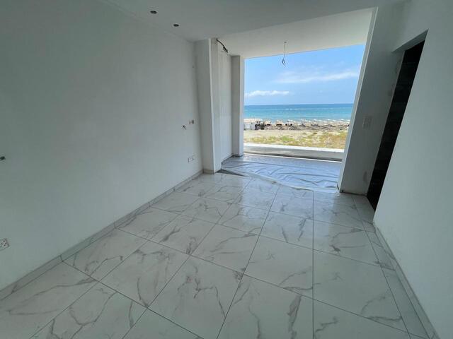 detachedHouse-1-seafront-villa-pervolia-10104-9.jpg