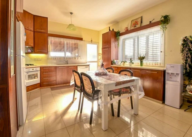 detachedHouse-13-3-BED-VILLA-PARALIMNI-9329.jpg