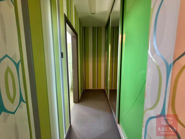 detachedHouse-6a71b9078f453.jpg
