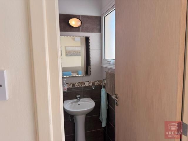 detachedHouse-6a328dbd9fda6-1.jpg