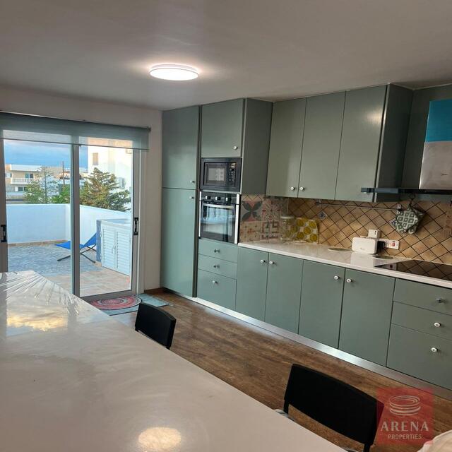 Renovated 3 Bed Apartment for rent in Derynia – photo 2