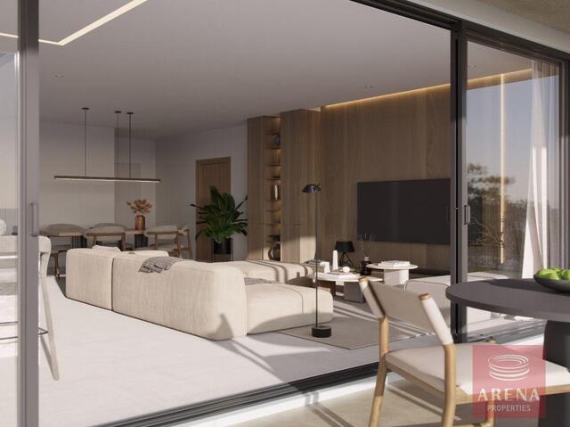 penthouse-6a54b09e0bc22-13.jpg