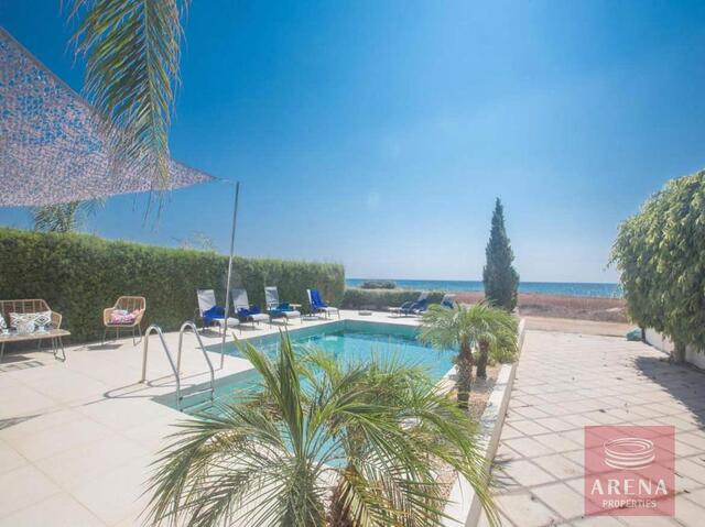 Stunning Seafront Villa with Panoramic Sea Views|Ayia Thekla – photo 8
