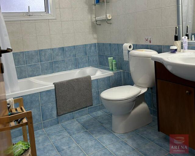 detachedHouse-69eb9fda3ad9e.jpg