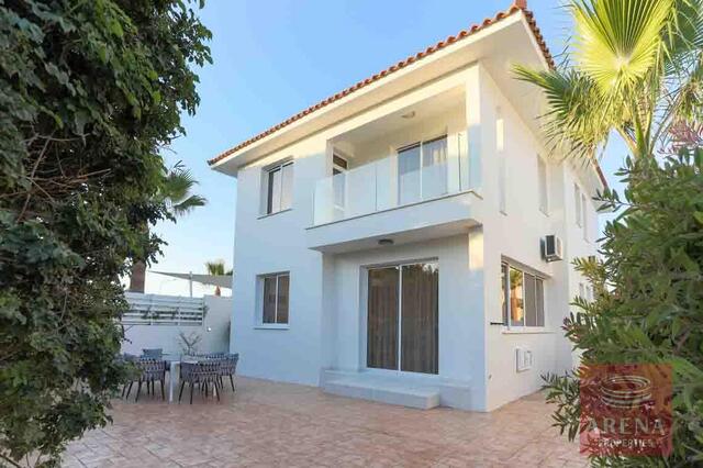 detachedHouse-5-3-bed-villa-pernera-7515-1.jpg