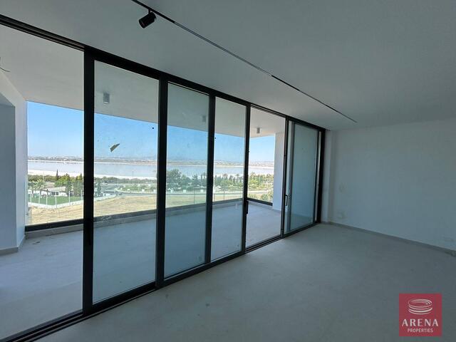 apartment-14-apts-in-makenzy-8255.jpg