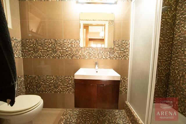 detachedHouse-40-5-bed-villa-in-Pervolia-6045.jpg