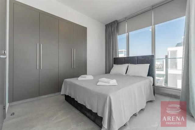 detachedHouse-6a3e7d5f66c00.jpg