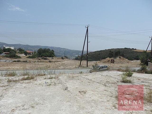 Residential land in Vavla – photo 1