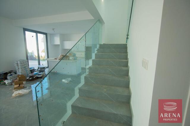 detachedHouse-DSC_5429-2.jpg