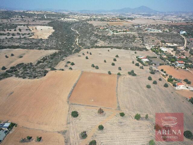 land-3LAND-IN-AGIOS-THEODOROS-8673.jpg
