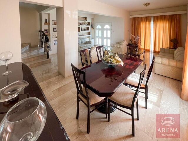 3 Bedrooms Villa in Paralimni – photo 12