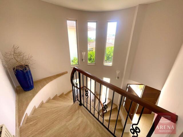 detachedHouse-11-5-BED-VILLA-IN-PERVOLIA-8296.jpg