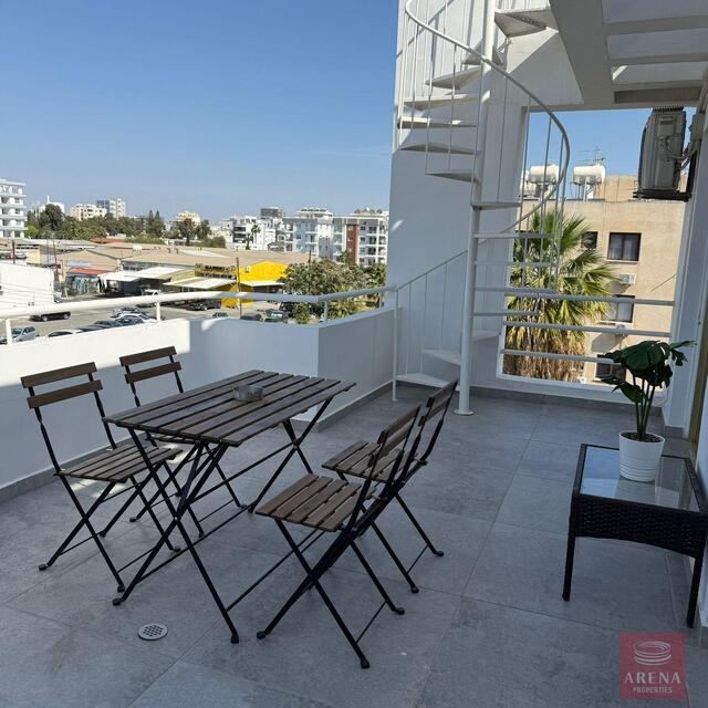 apartment-697b98bbdd6df-1.jpg