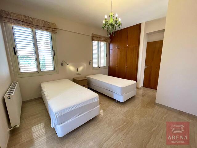 detachedHouse-17-5-BED-VILLA-IN-PERVOLIA-8296.jpg