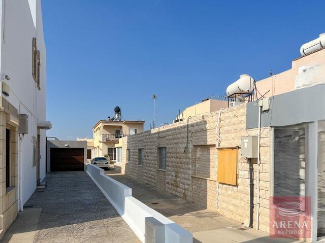 3 Bedrooms Villa in Paralimni – photo 3