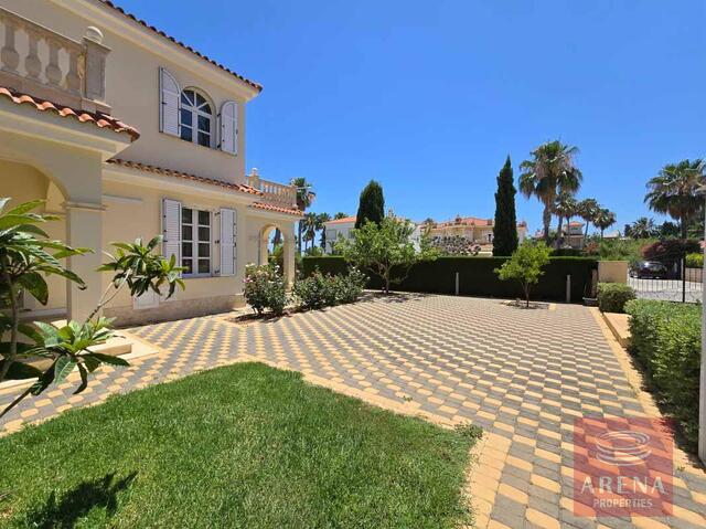 detachedHouse-4-4-BED-VILLA-CAPE-GRECO-8275-1.jpg